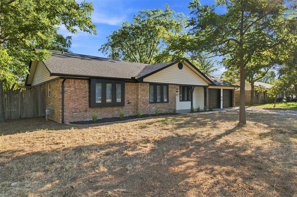 612 Simpson Terrace, Bedford, TX 76021