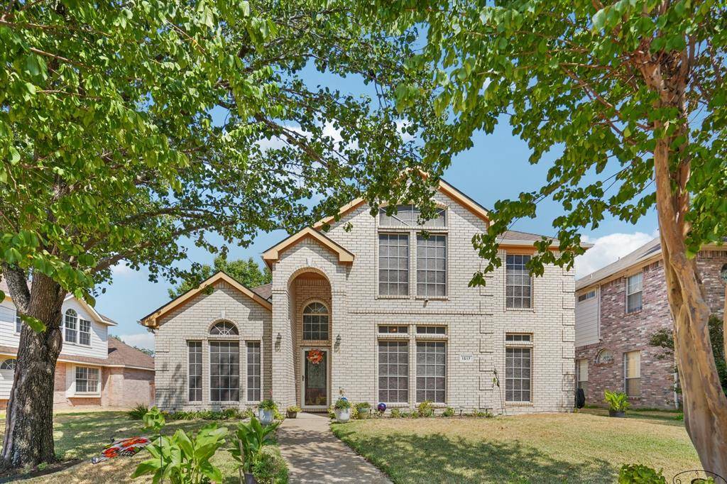 1517 Mountain Laurel Lane, Desoto, TX 75115