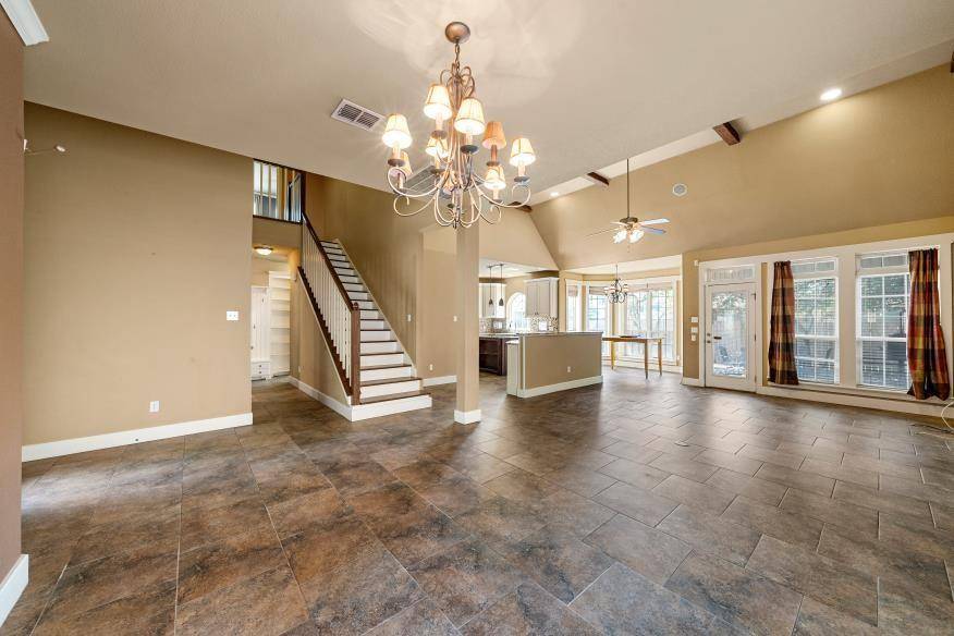 17015 Stonebriar Road, Woodway, TX 76712
