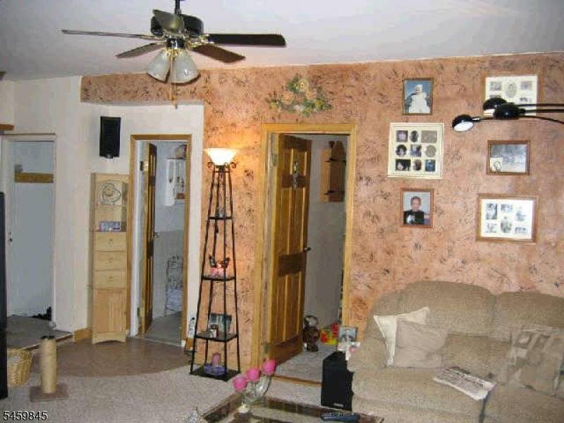 9 Cedarbrook Rd, West Milford Twp., NJ 07421