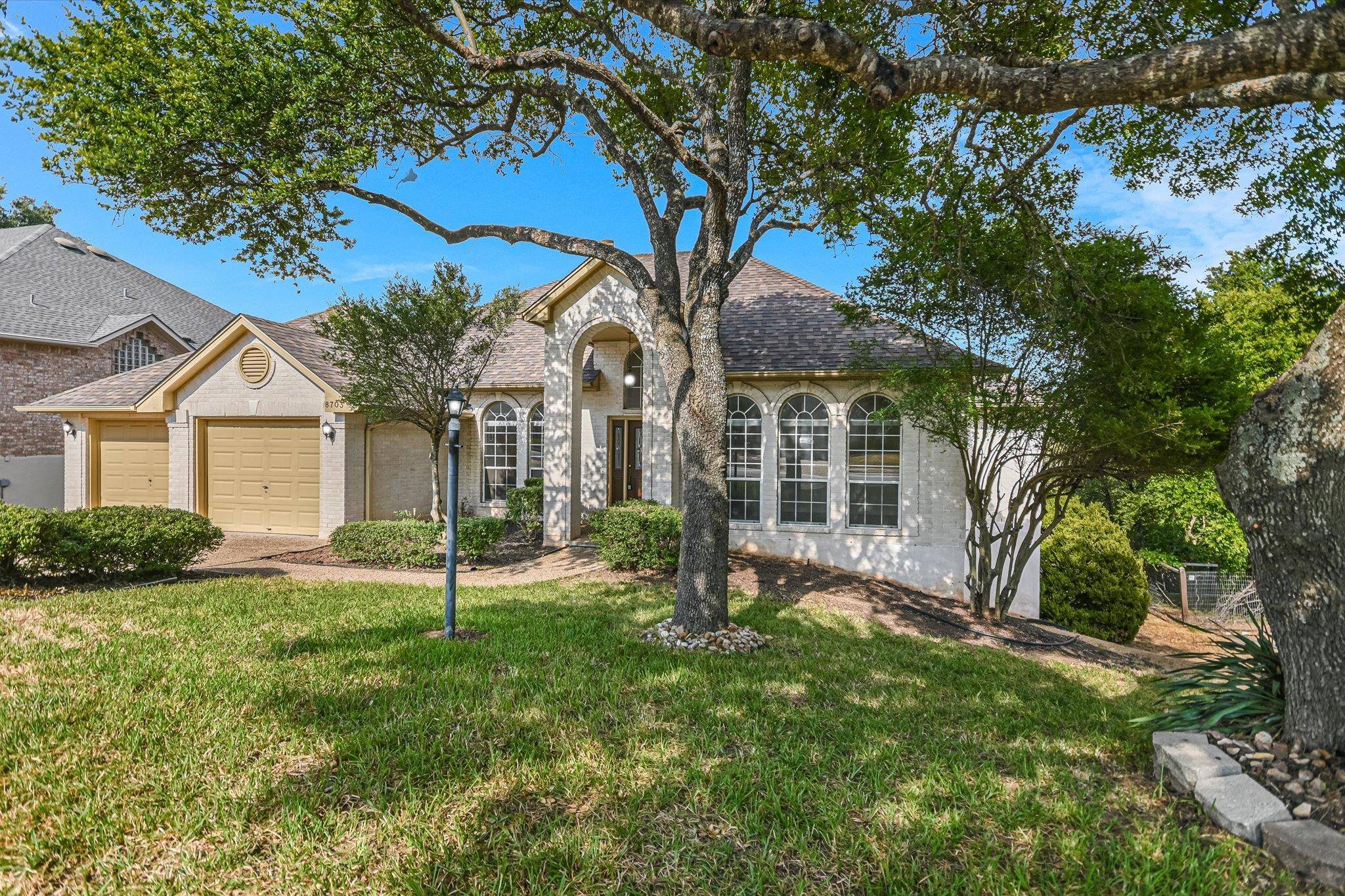 8703 Bluegrass DR, Austin, TX 78759