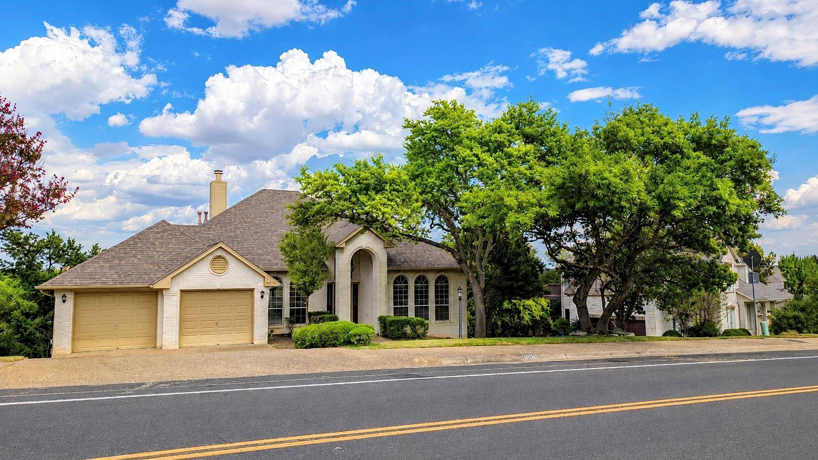 8703 Bluegrass DR, Austin, TX 78759