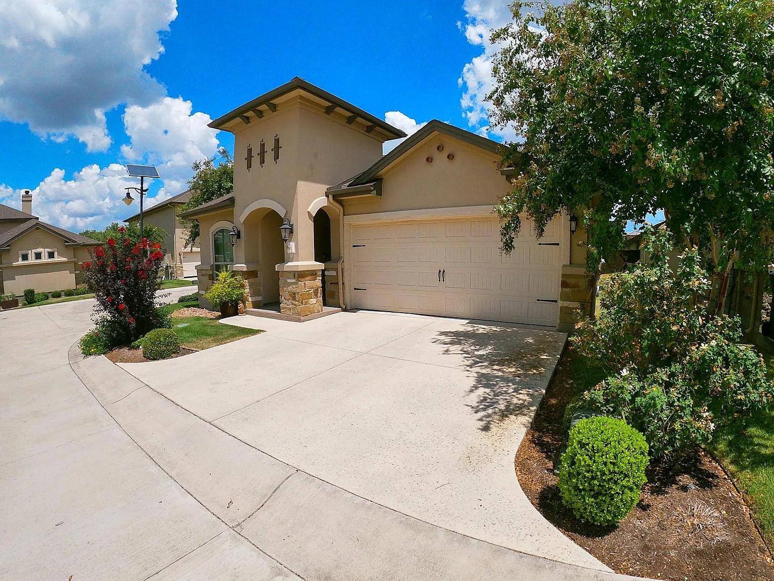 109 Via Milana DR, Buda, TX 78610