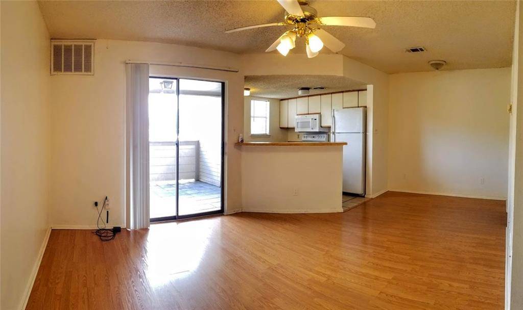 2500 Burleson RD #215, Austin, TX 78741