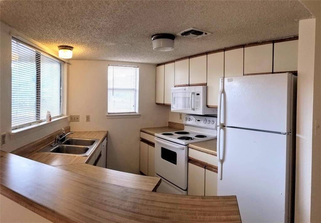 2500 Burleson RD #215, Austin, TX 78741