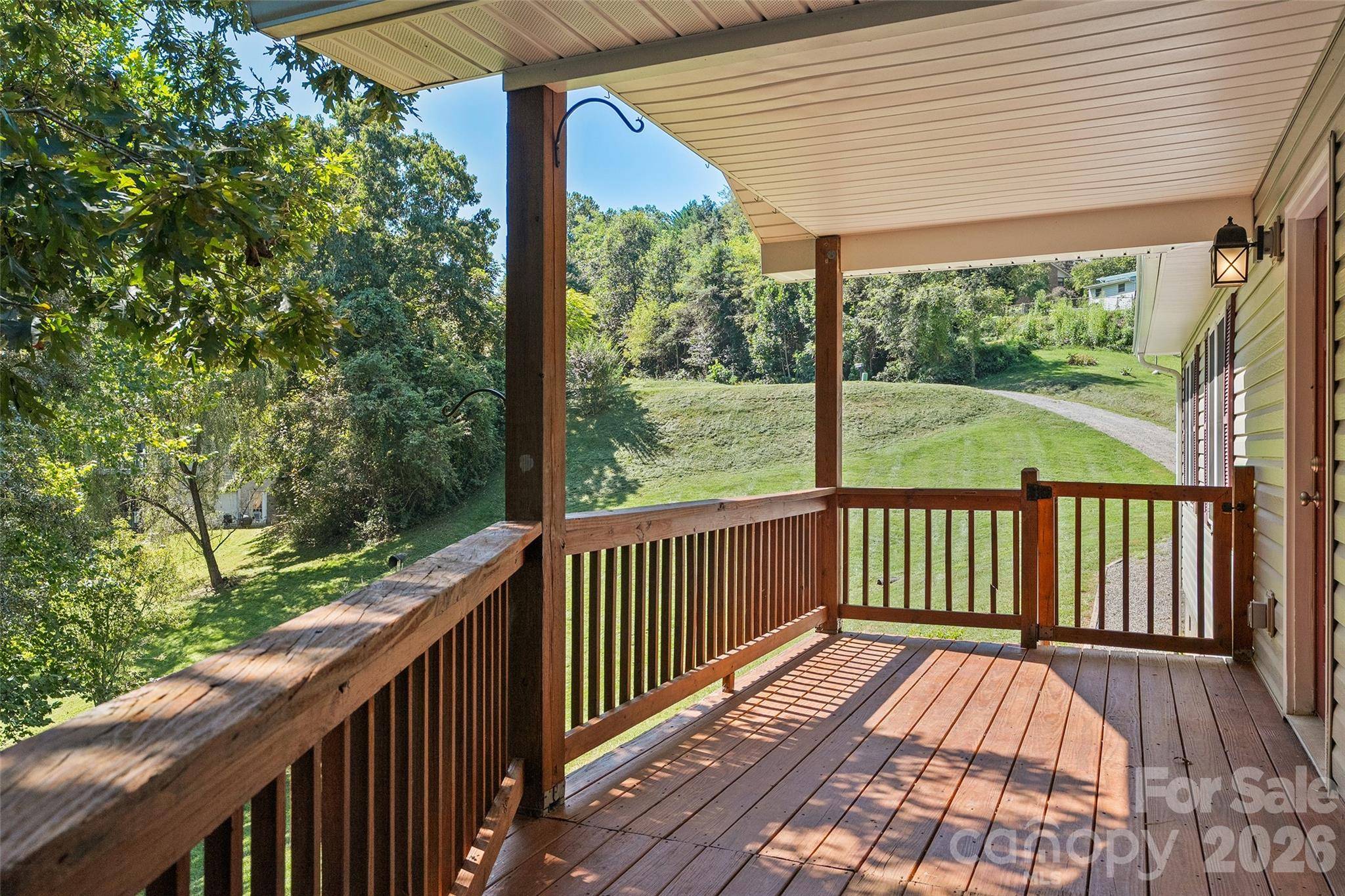 111 Natures TRL, Clyde, NC 28721