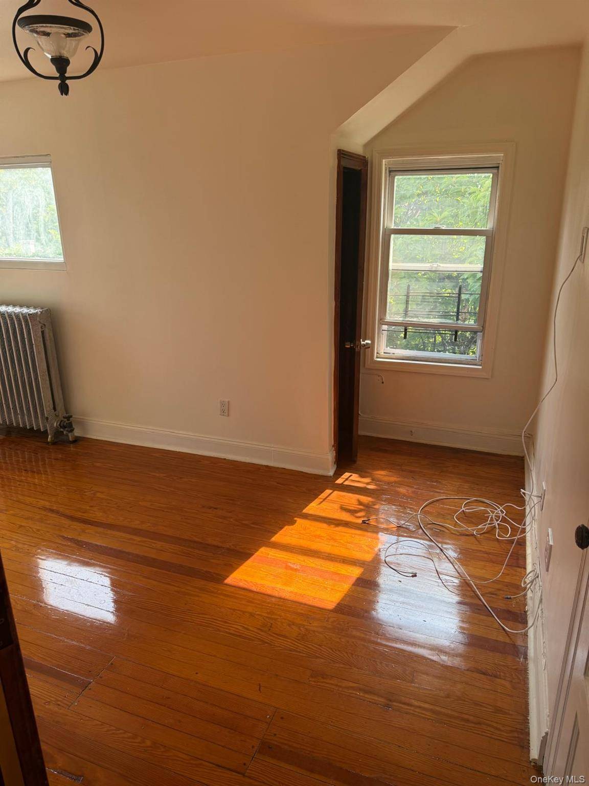 149 W Kingsbridge RD #3, Mount Vernon, NY 10550