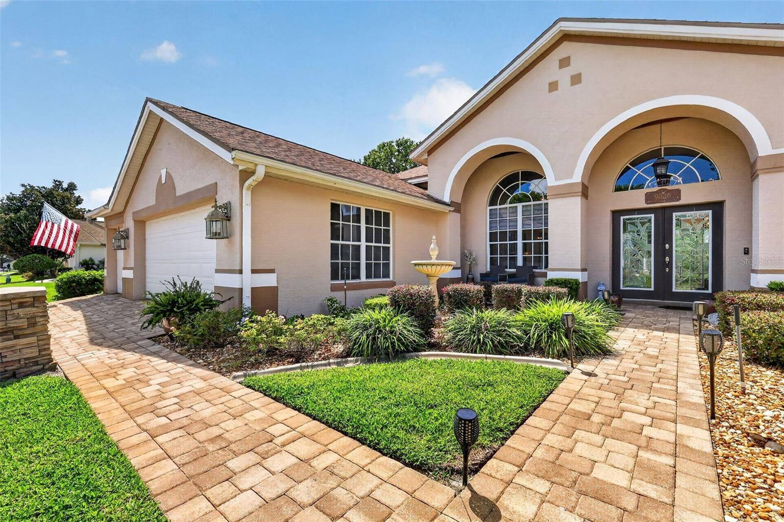 9036 LAUREL RIDGE DR, Mount Dora, FL 32757