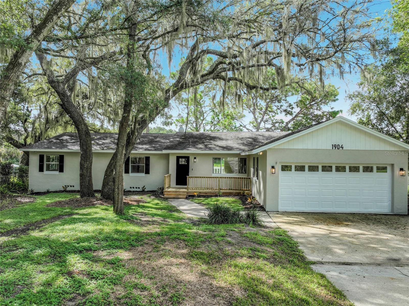 1904 LAKE ALMA DR, Apopka, FL 32712