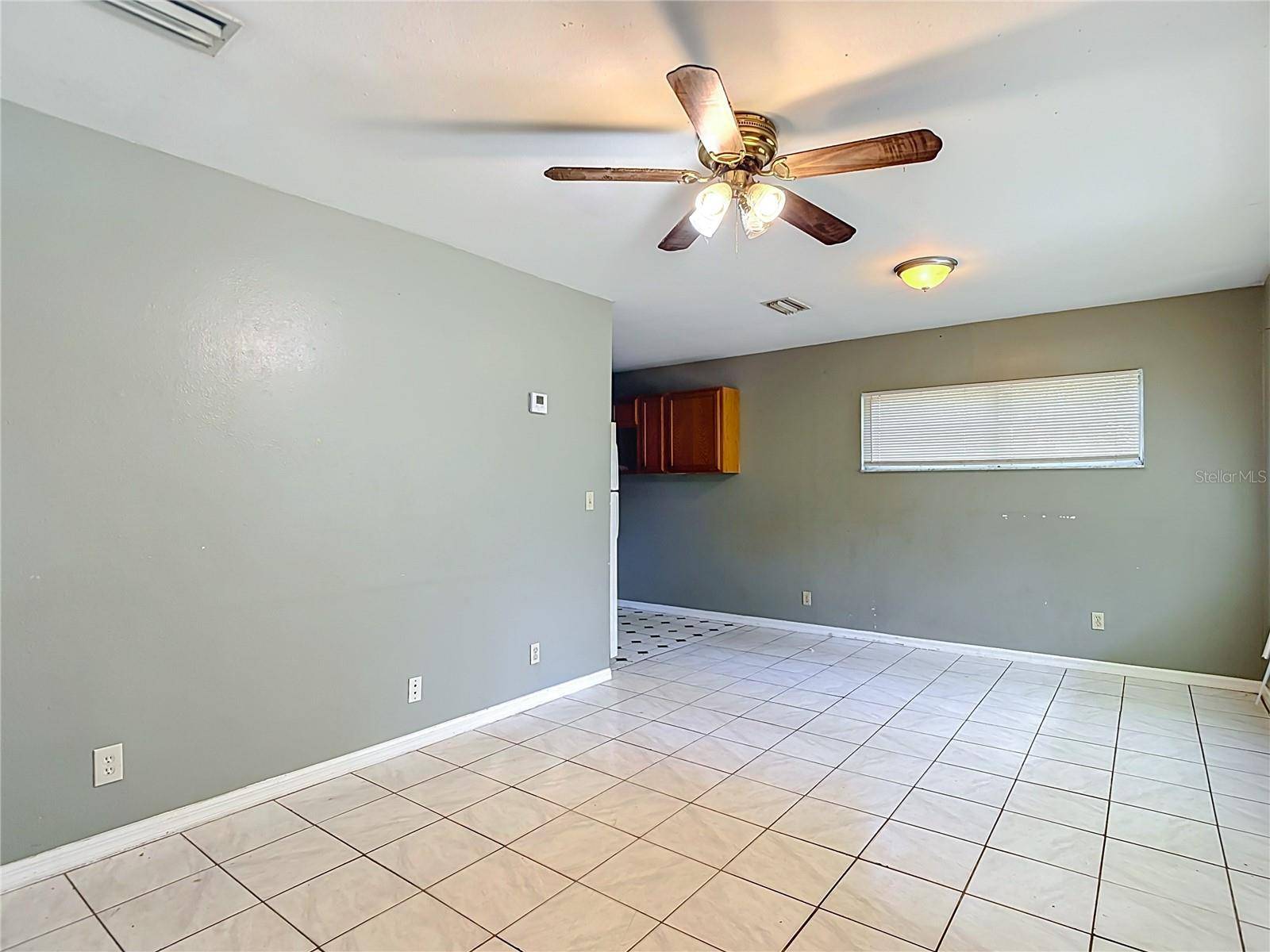 8410 N SEMMES ST, Tampa, FL 33604