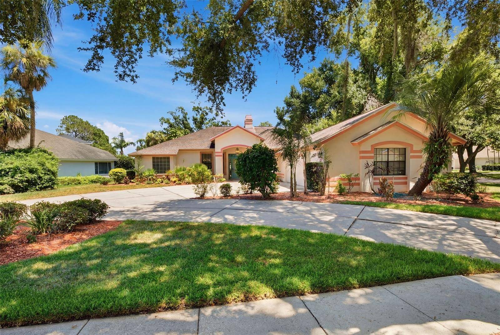 16501 BLENHEIM DR, Lutz, FL 33549