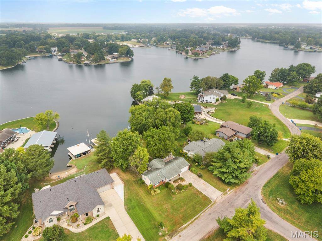 355 Wanda DR, Edwardsville, IL 62025