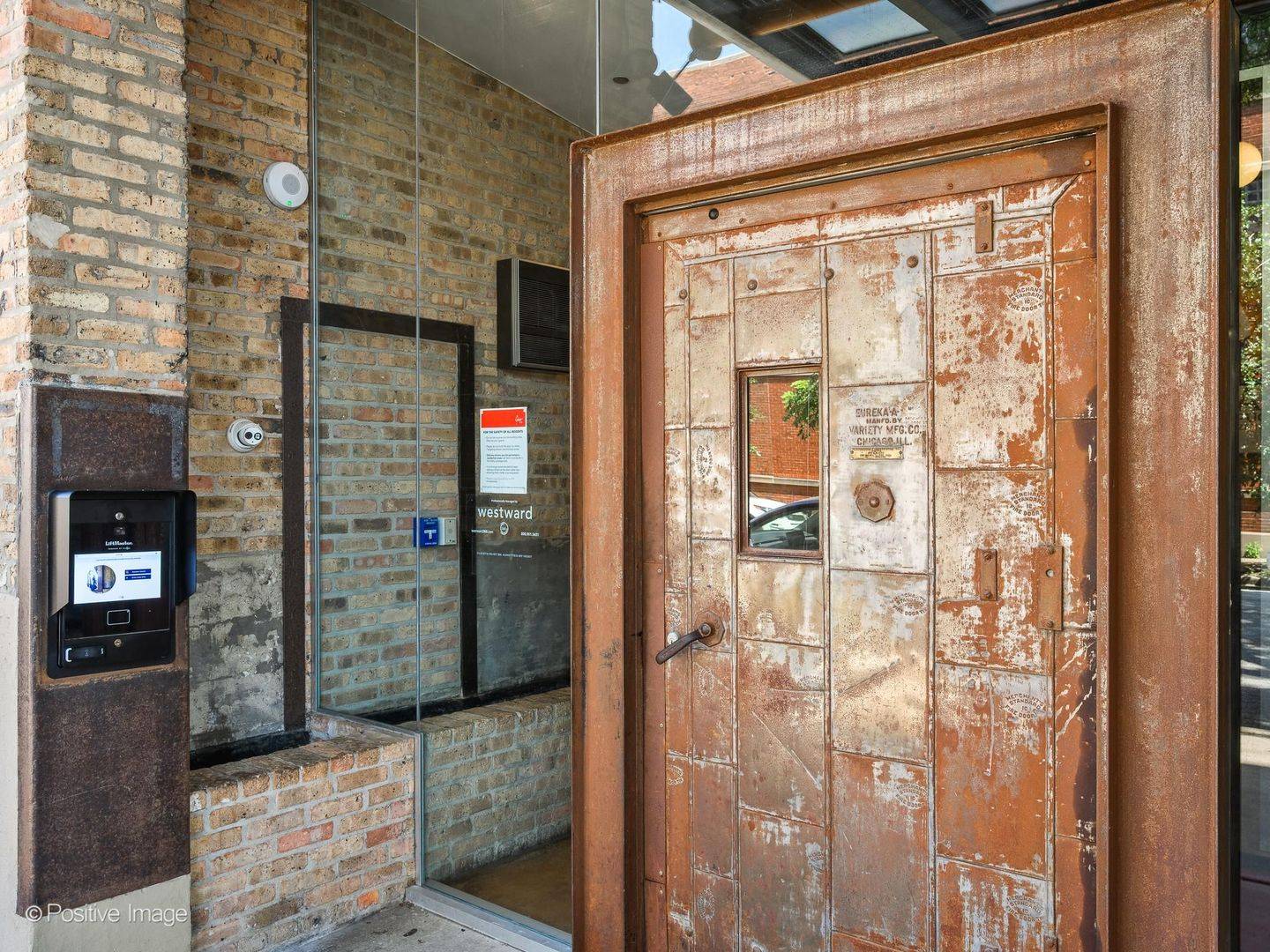 2545 S DEARBORN ST #319, Chicago, IL 60616