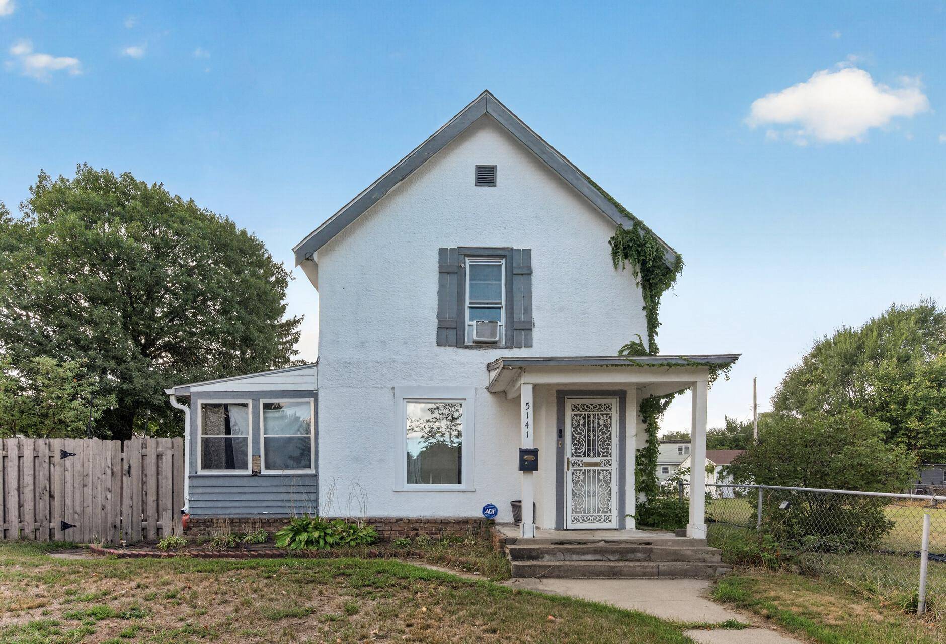 5141 Camden AVE N, Minneapolis, MN 55430