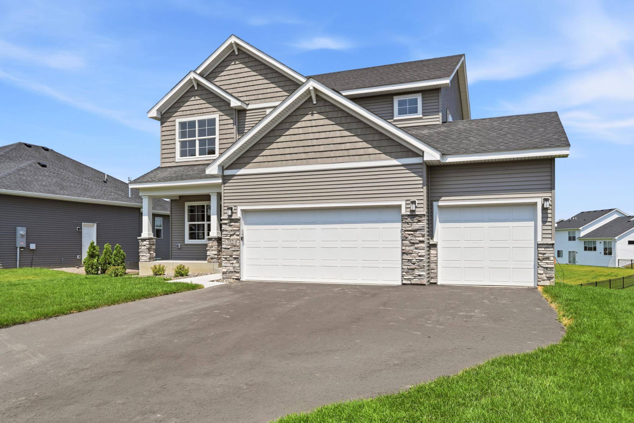 752 Rosebud LN, Delano, MN 55328