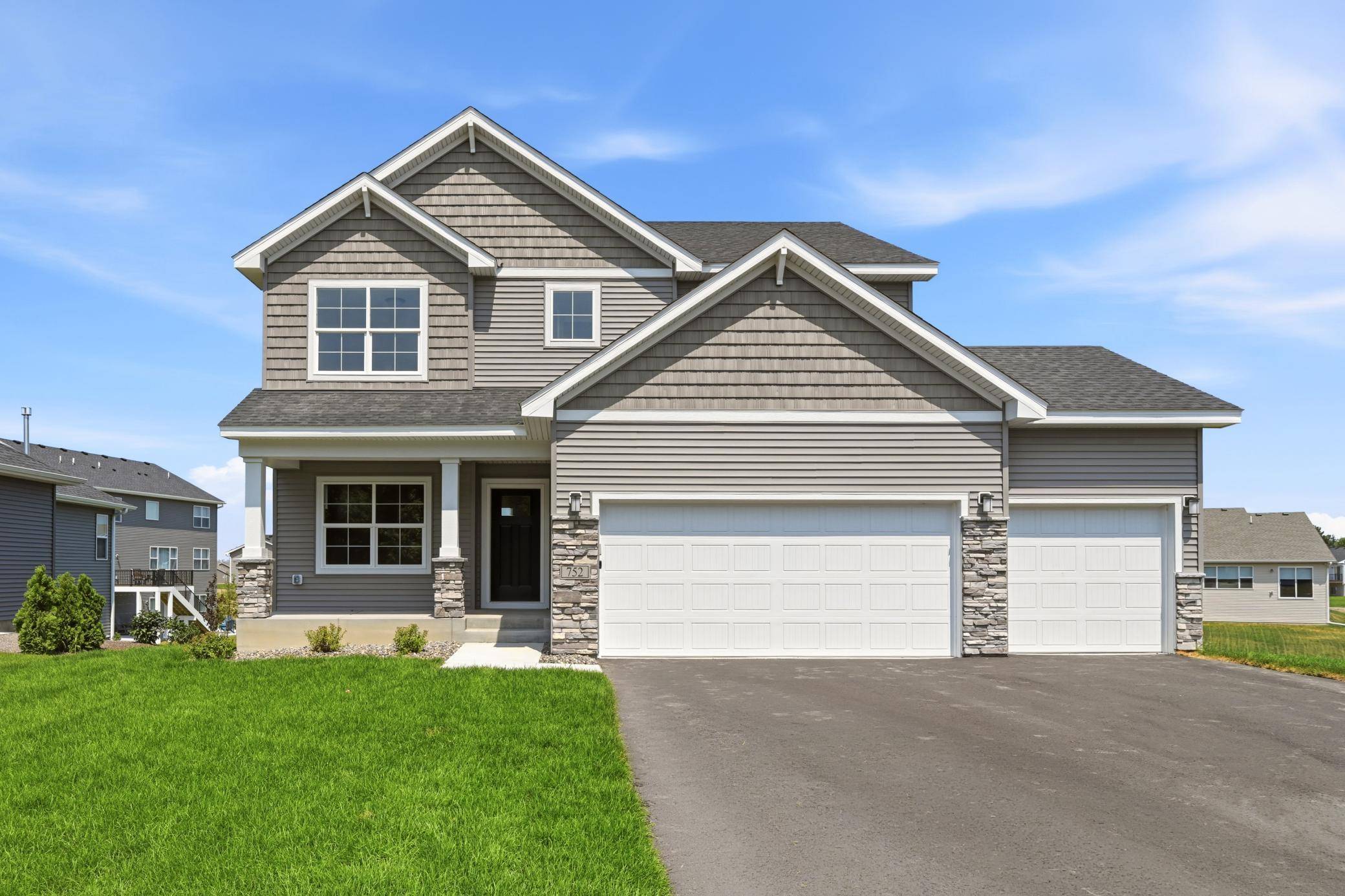 752 Rosebud LN, Delano, MN 55328