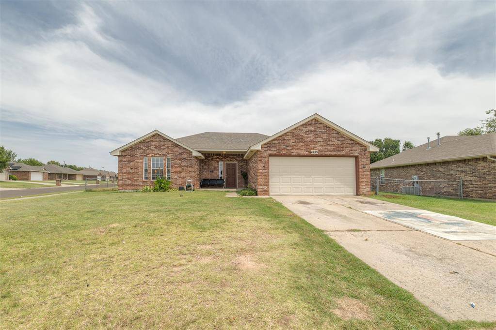 1545 Tudor DR, Moore, OK 73160