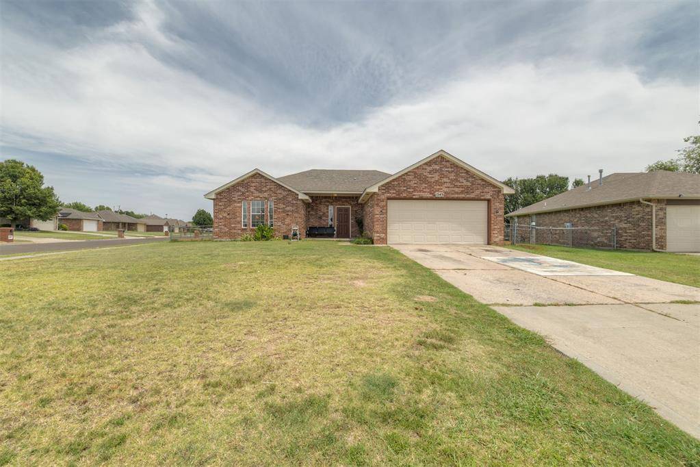 1545 Tudor DR, Moore, OK 73160