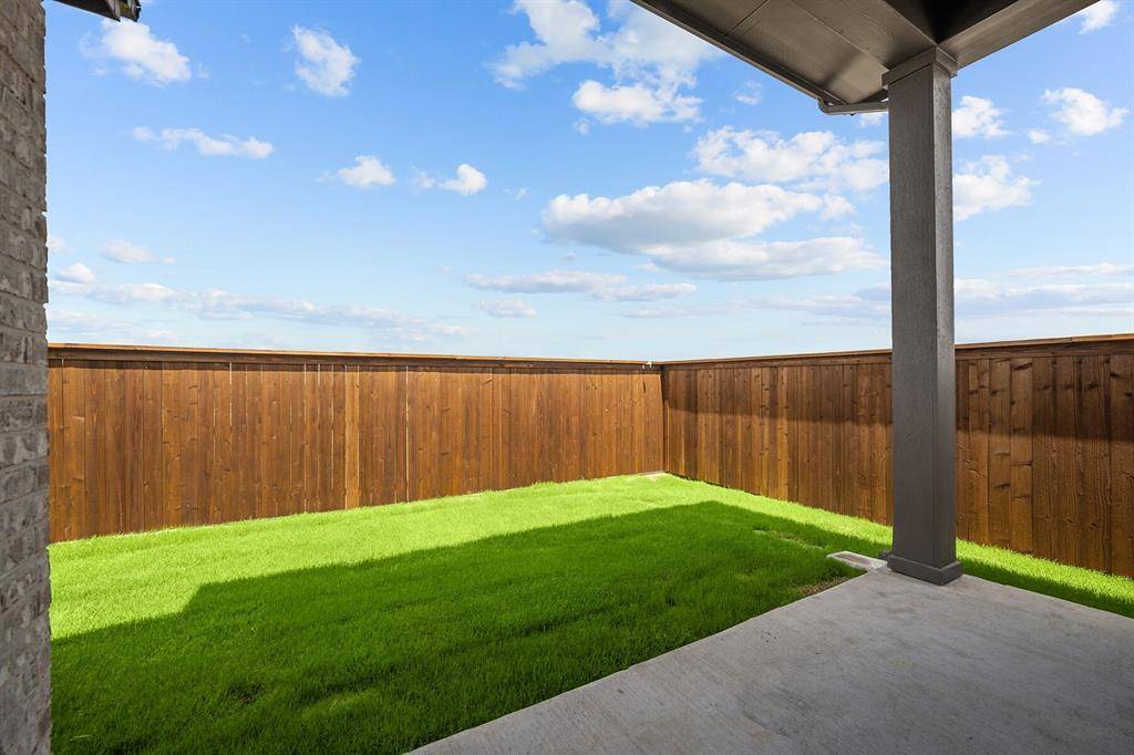 2445 Jackson Burn Drive, Royse City, TX 75189