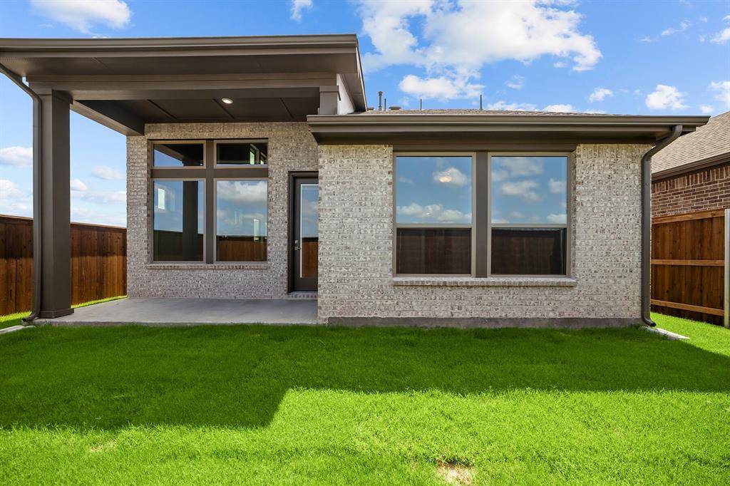 2445 Jackson Burn Drive, Royse City, TX 75189