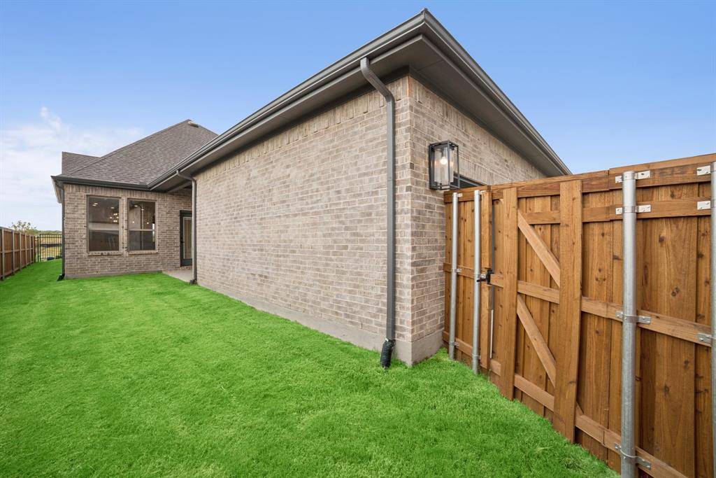 9604 Talia Boulevard, Mesquite, TX 75126