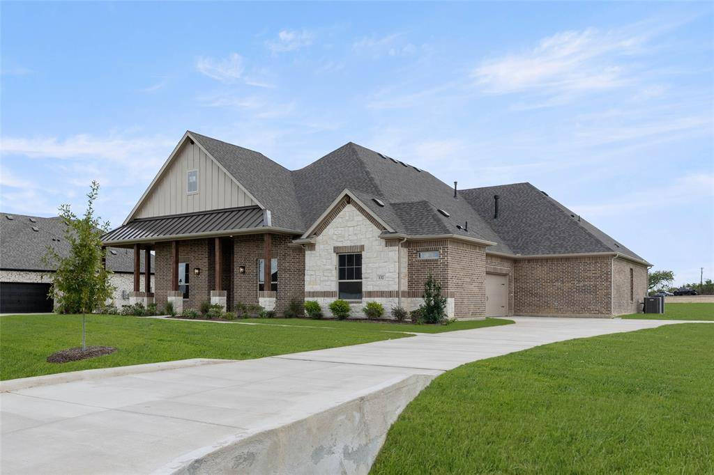 132 Evanston Court, New Fairview, TX 76078
