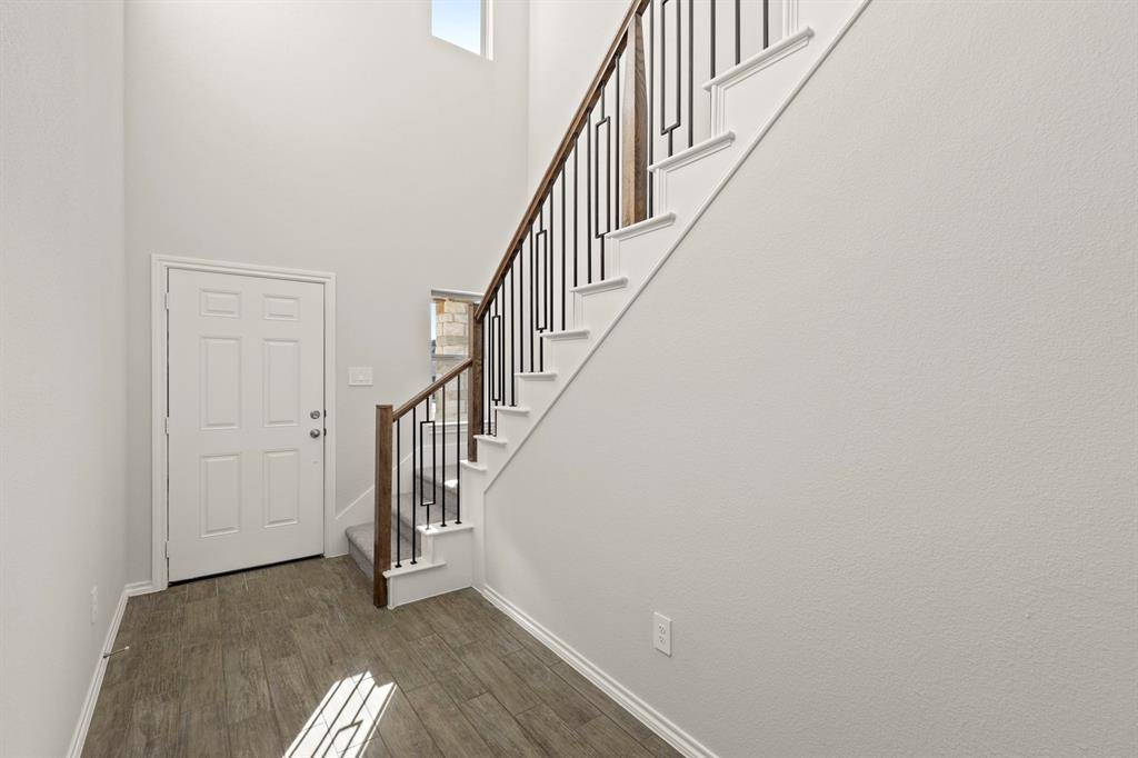 1700 Edgeway Drive, Aubrey, TX 76227