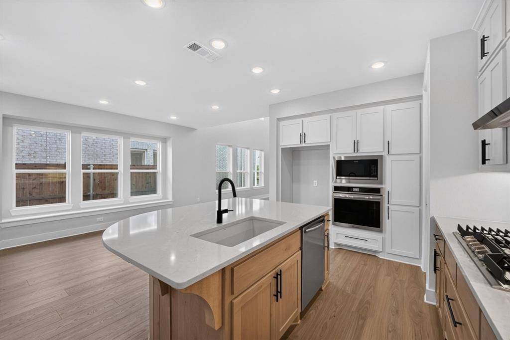 2713 Santa Monica Mews, Celina, TX 75009