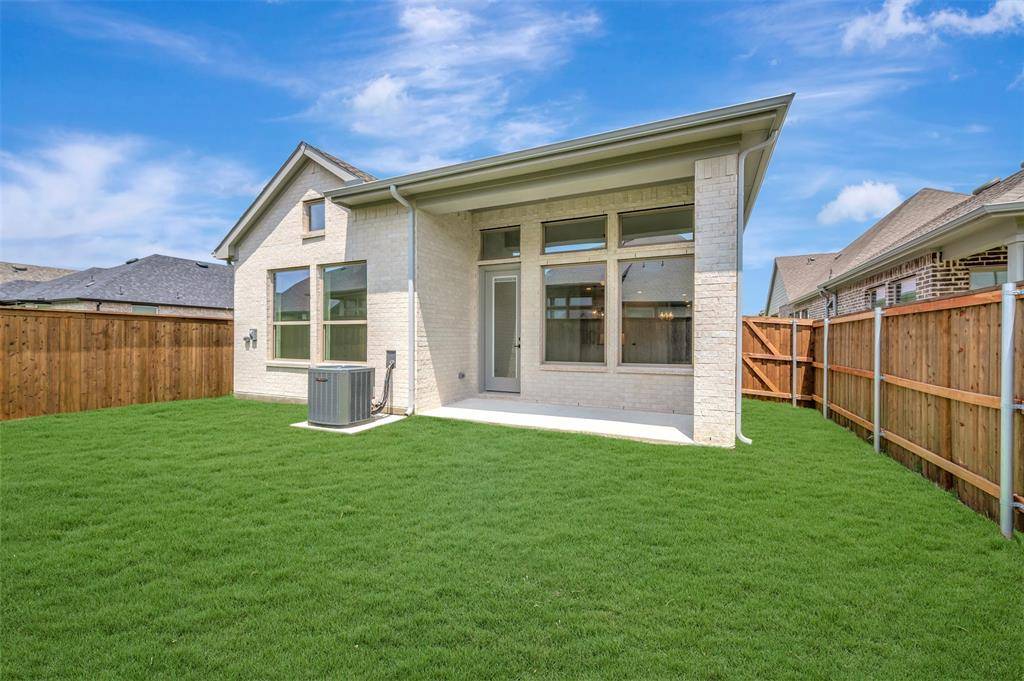 4228 Elk Hair Drive, Royse City, TX 75189