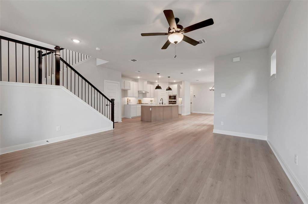 921 Carnation Drive, Crowley, TX 76036