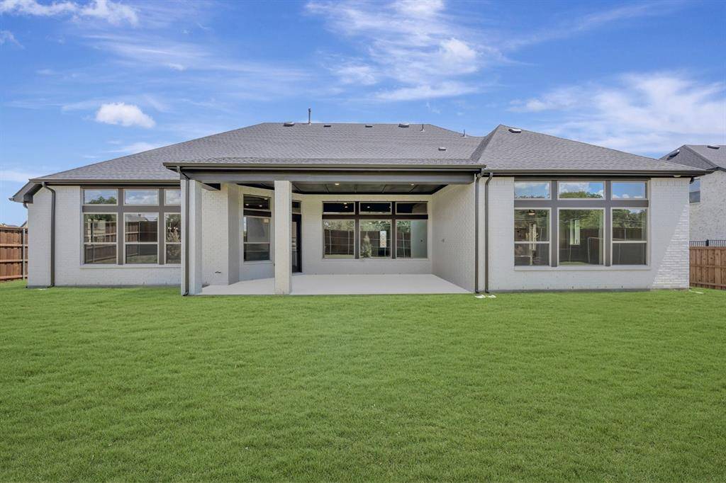 2241 Village Trail, Lakewood Village, TX 75068