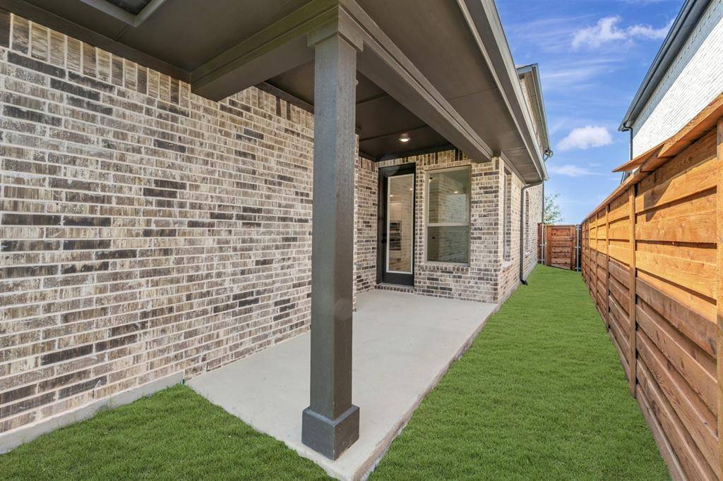 1729 MOSAIC Way, Mesquite, TX 75181
