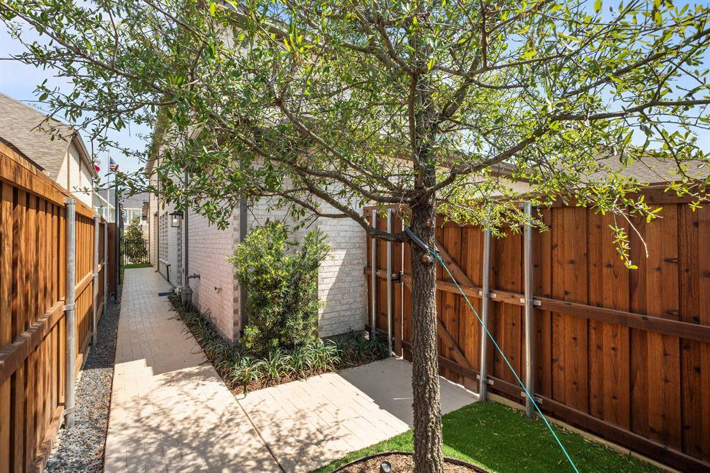 9408 Laurel Wreath Drive, Mesquite, TX 75126