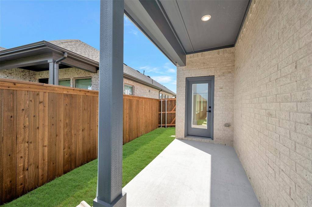 2321 Clearwater Way, Royse City, TX 75189