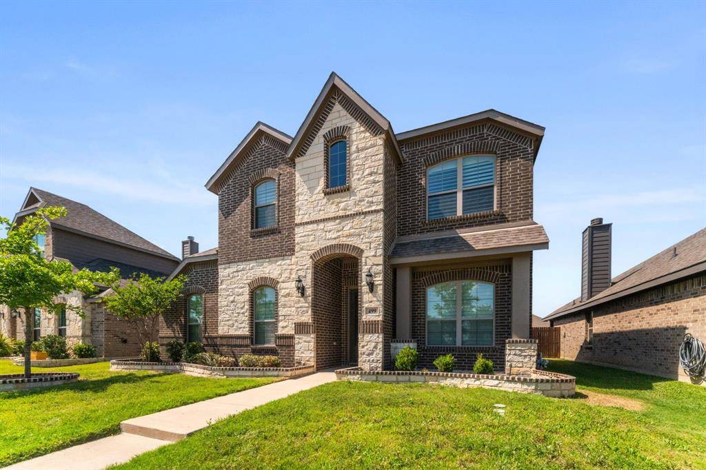 499 Washington Avenue, Waxahachie, TX 75165