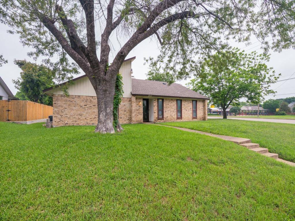 2111 Meredith Lane, Richardson, TX 75081