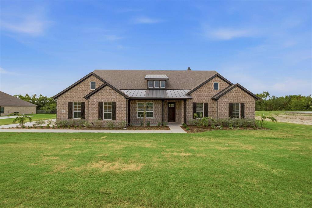 903 Perrin Lane, Van Alstyne, TX 75495