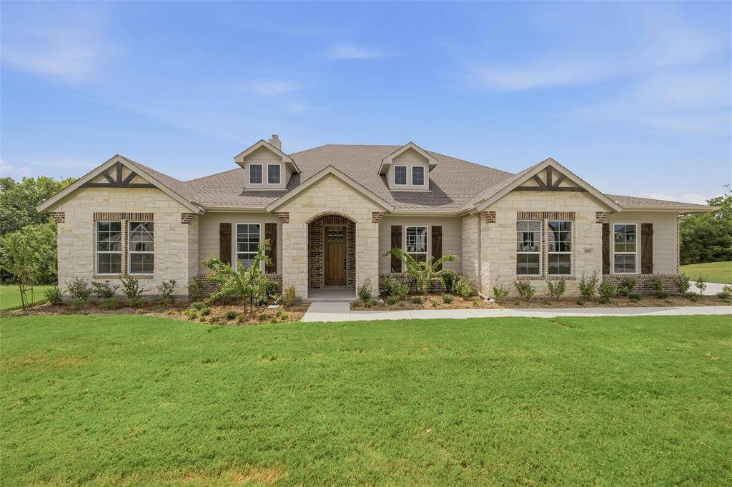 1001 Perrin Lane, Van Alstyne, TX 75495