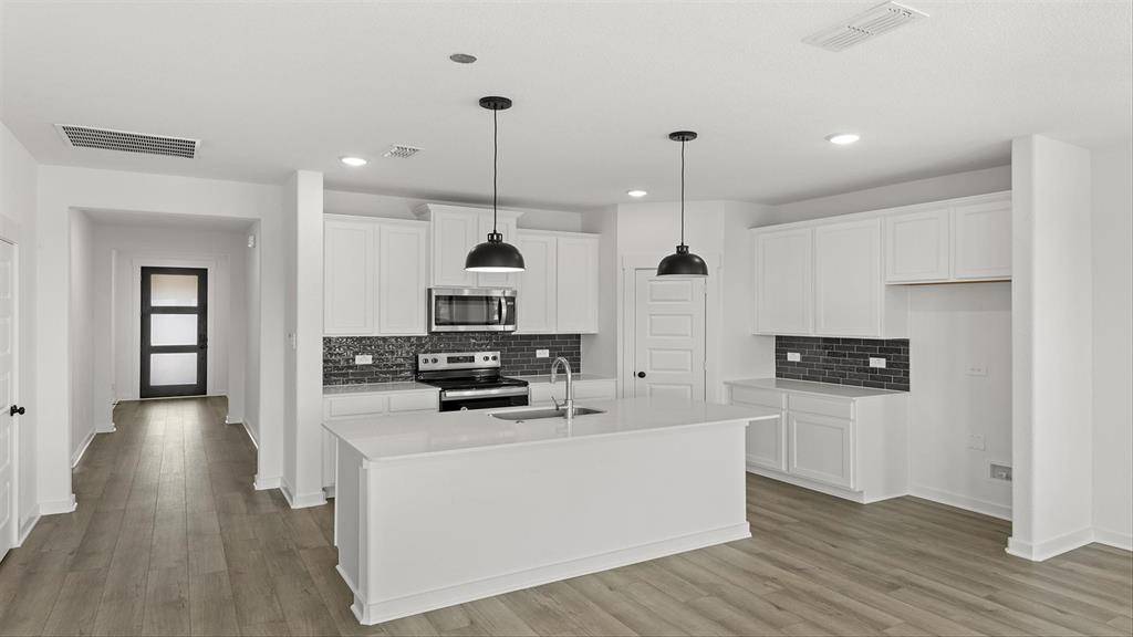 104 Morning Dew Drive, Willow Park, TX 76008