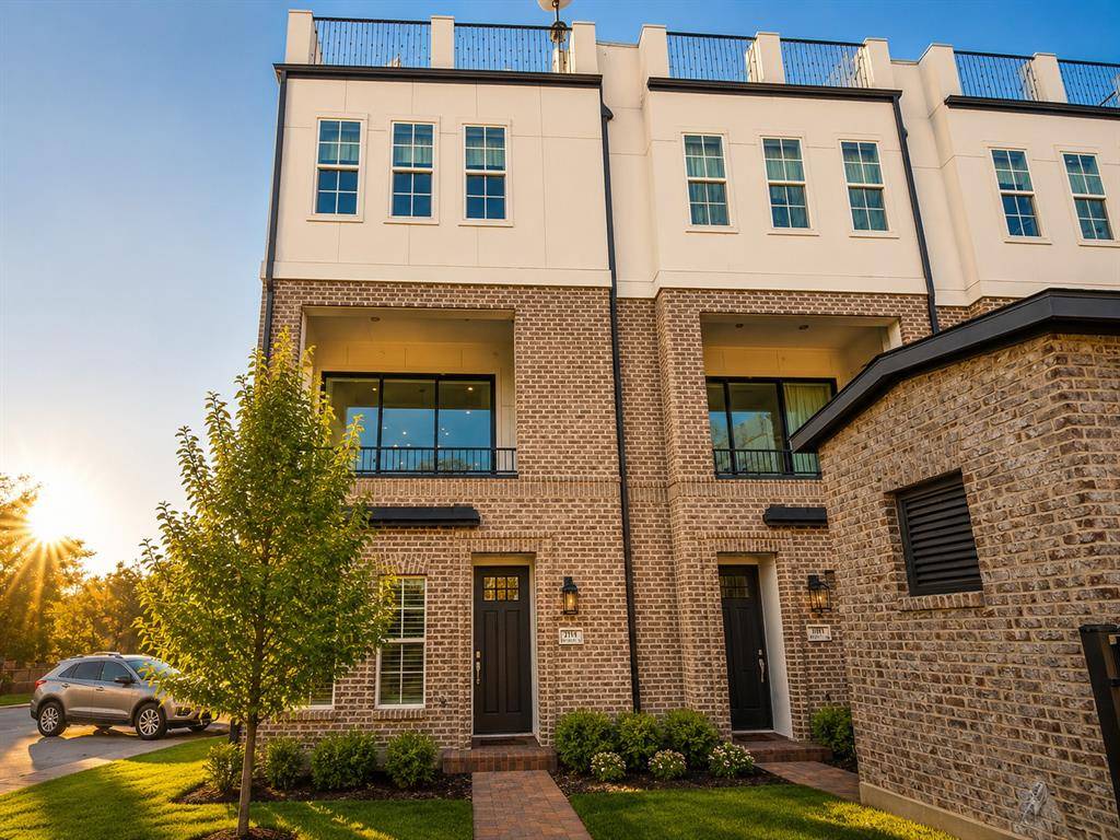 2114 Wenge Lane, Dallas, TX 75219