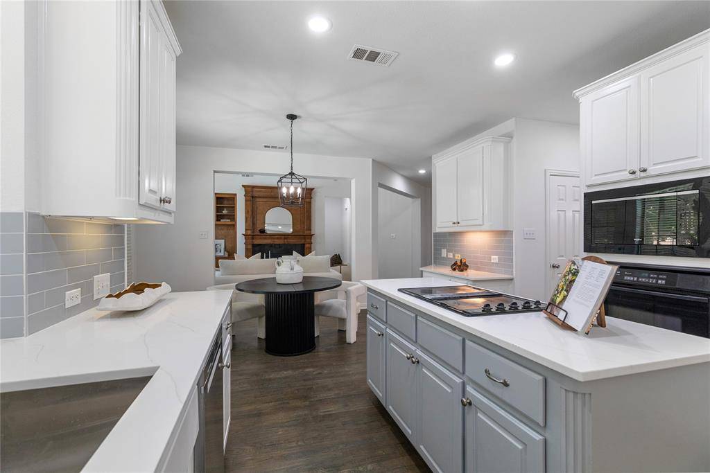 700 Crown Court, Keller, TX 76248