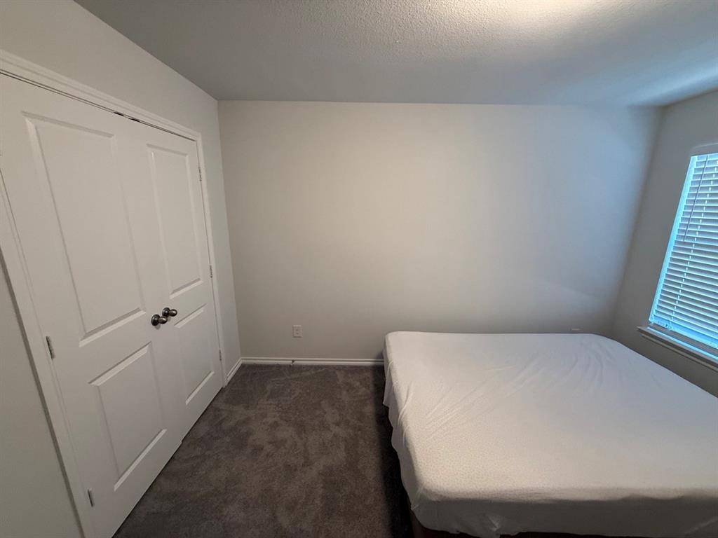 932 Crockett Street, Aubrey, TX 76227