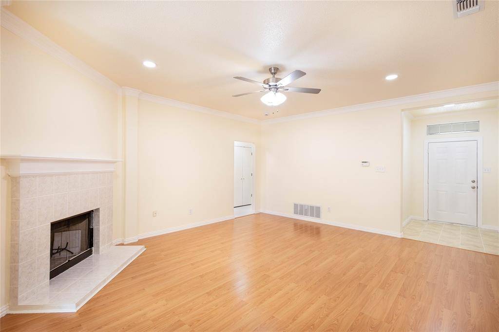 1304 W Mitchell Street, Arlington, TX 76013