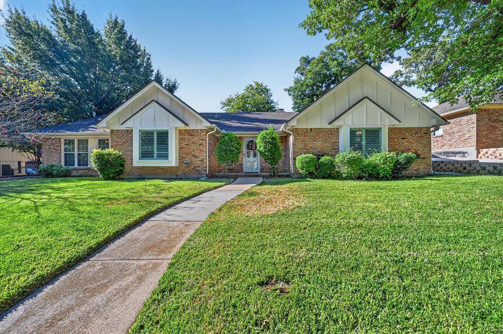 4208 Trowbridge Drive, Arlington, TX 76013