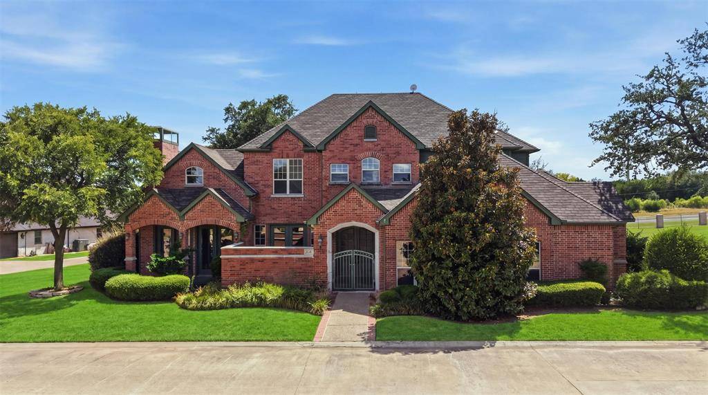 4201 Bluff View Drive, Granbury, TX 76048