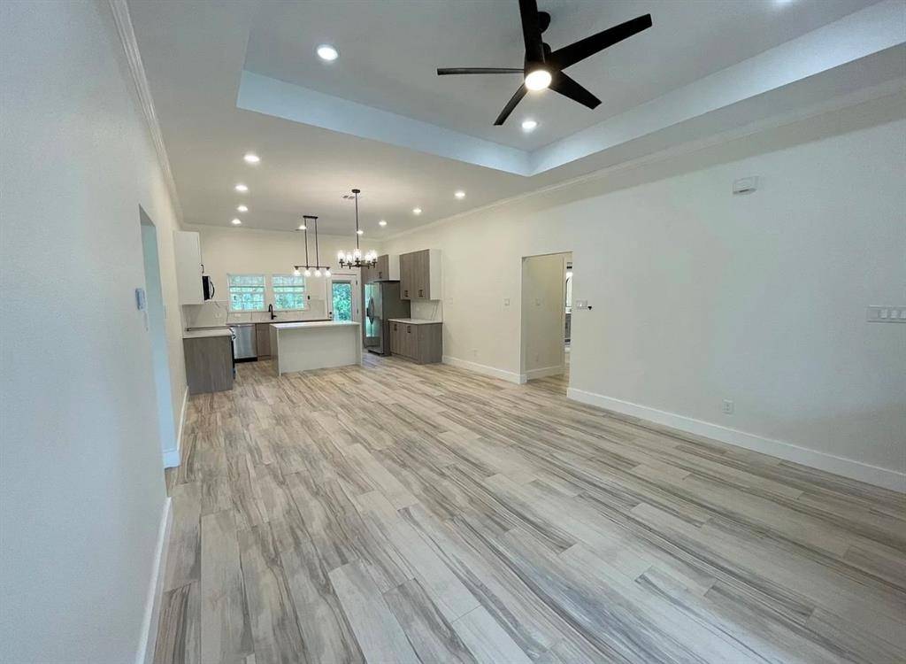 115 E 8th Street, Weatherford, TX 76086