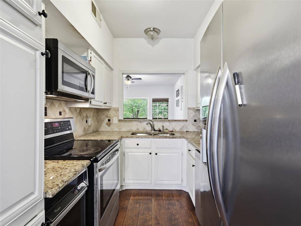9801 Royal Lane #702, Dallas, TX 75231