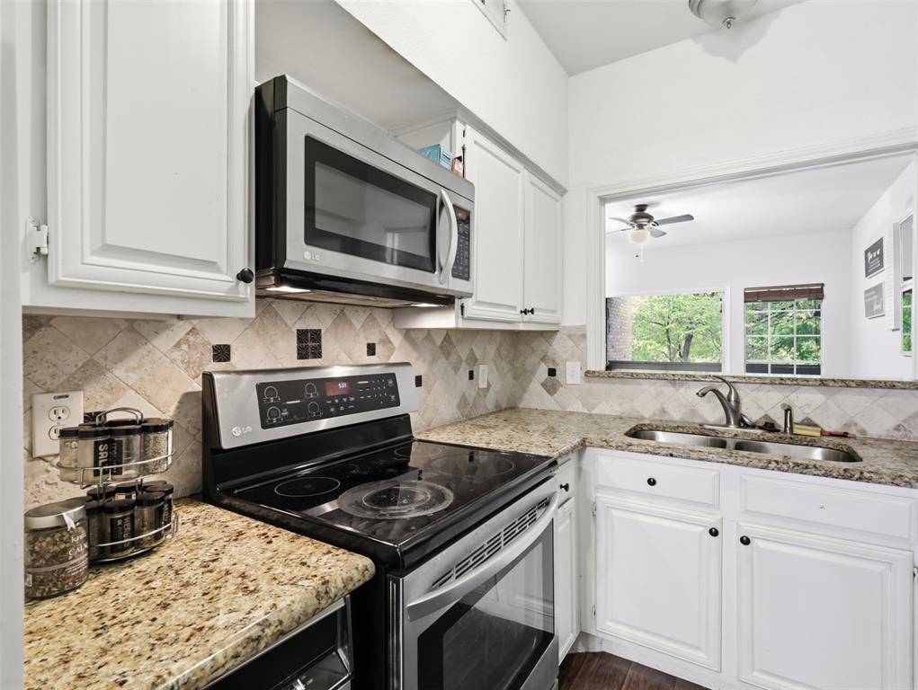 9801 Royal Lane #702, Dallas, TX 75231