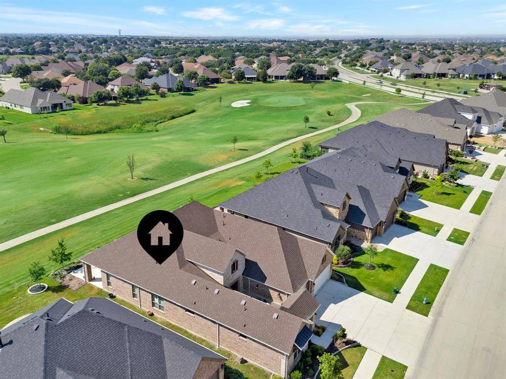 10601 Drinkwater Drive, Denton, TX 76207