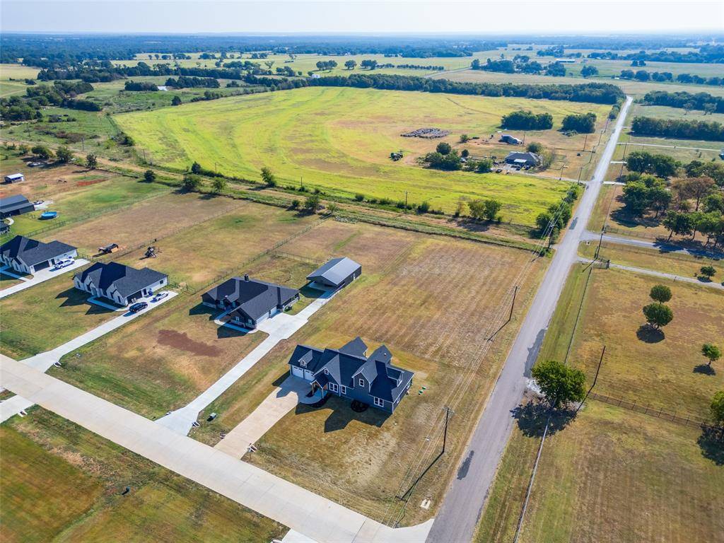 1561 Dixie Estates Way, Whitesboro, TX 76273